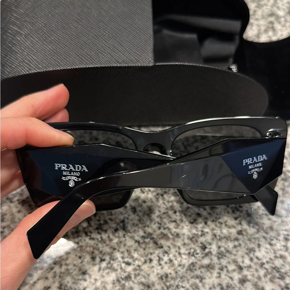 Prada sunglasses - Picture 2 of 2